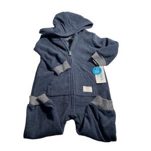 Carter’s kids one piece zipper & hoodie size 18 months NWT
